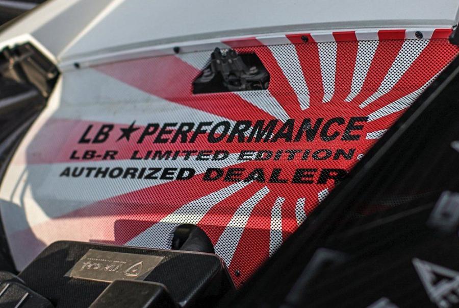 Детали экстерьера BMW M4 Coupe by Liberty Walk 2016 года  (фото 7 из 8)